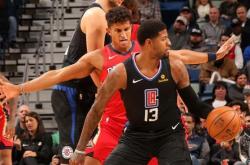 雷速体育官网首页-瑞典队碾压奥地利队，波尔高光表现