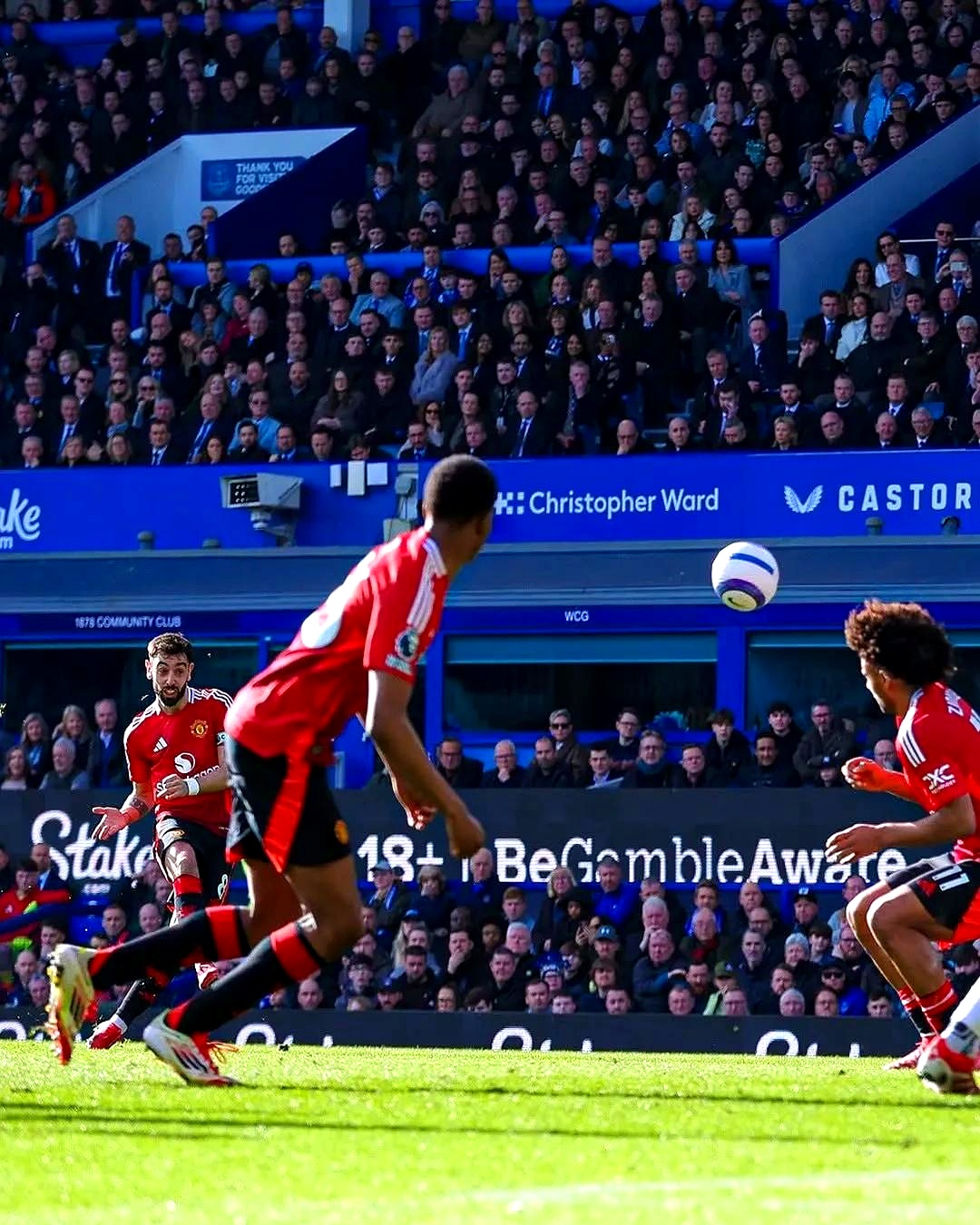 关于中国绝地反击曼联,阿奎罗关键制胜的信息 关于中国绝地反击曼联,阿奎罗关键制胜的信息