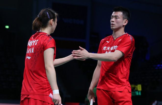 日本队绝杀中国队,黄鸭组合点燃赛场 日本队绝杀中国队,黄鸭组合点燃赛场